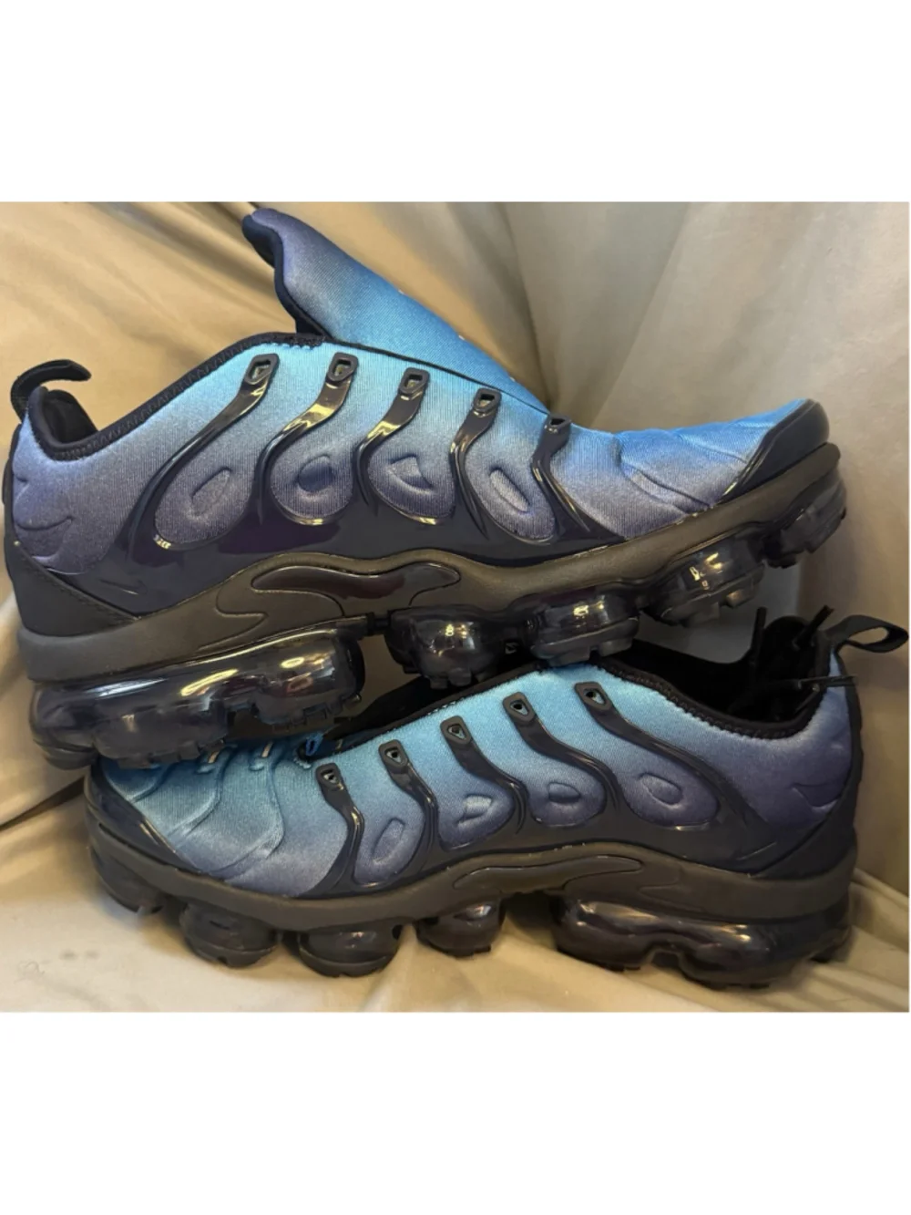 Nike product pair